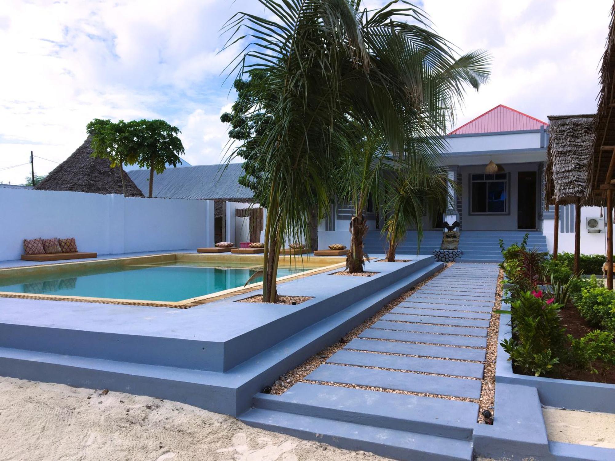 Uhuru House And Restaurant นูงวี ภายนอก รูปภาพ